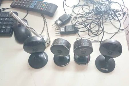 Polícia Militar apreende câmeras clandestinas em Salvador