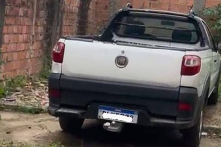 Desmanche ilegal de veículos é localizado em Feira de Santana