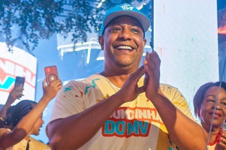 Com show de É O Tchan e convidados, Márcio Victor celebra aniversário em grande noite Com show de É O Tchan e convidados, Márcio Victor celebra aniversário em grande noite