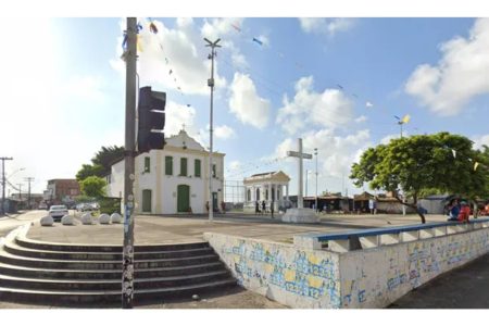 Adolescente de 16 anos é baleada no Largo de Pirajá, em Salvador Adolescente de 16 anos é baleada no Largo de Pirajá, em Salvador