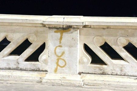 Lei para punir quem picha mensagens do crime organizado entra em vigor em Salvador