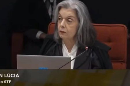 Cármen Lúcia rebate advogado de Ramagem: ‘Sabe a diferença entre voto auditável e impresso?’