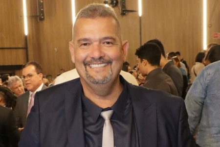 Vereador George “Gordinho da Favela” passa mal e é internado em Salvador