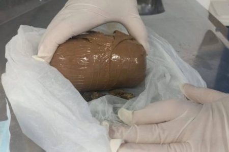 Gestante é levada ao hospital após ser flagrada com maconha no Conjunto Penal de Feira de Santana