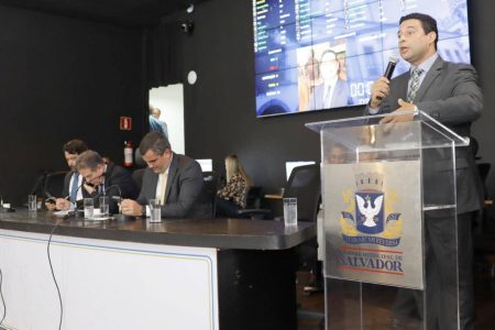 CCJ da Câmara de Salvador aprova projeto que inclui leitura da Bíblia nas escolas CCJ da Câmara de Salvador aprova projeto que inclui leitura da Bíblia nas escolas