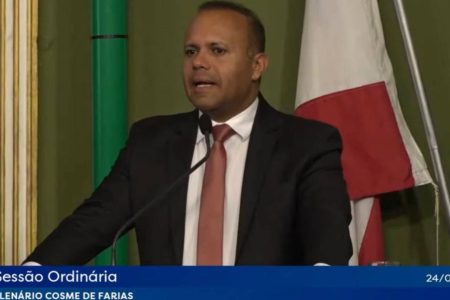 Kiki Bispo diz que emendas no projeto de reajuste de professores quebraram acordo entre Prefeitura e APLB Kiki Bispo diz que emendas no projeto de reajuste de professores quebraram acordo entre Prefeitura e APLB