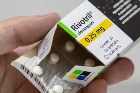 Falta de Rivotril preocupa pacientes no Brasil; fabricante prevê normalização só em 2026