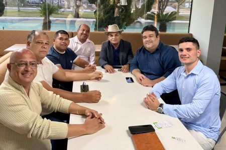 Ivan Cordeiro anuncia apoio a Carlos Muniz Filho para deputado federal em 2026