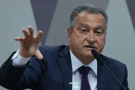 Rui diz que tarifa zero no transporte público não tem previsão de implementação Rui diz que tarifa zero no transporte público não tem previsão de implementação