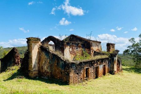 Igreja com quase 300 anos corre risco de desabamento na Bahia