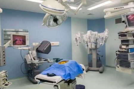 Ministério da Saúde incorpora cirurgia robótica para tratamento de câncer de próstata no SUS Ministério da Saúde incorpora cirurgia robótica para tratamento de câncer de próstata no SUS