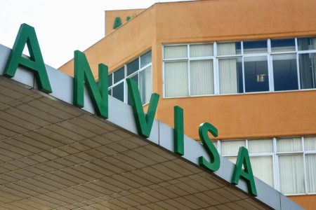 Anvisa proíbe suplementos e energéticos com ozônio e determina apreensão dos produtos