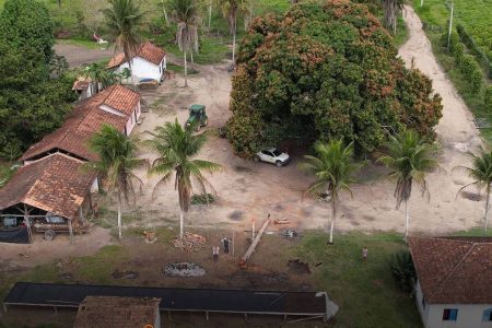 Associação acusa governo Jerônimo de negligência em conflitos agrários no Sul da Bahia Associação acusa governo Jerônimo de negligência em conflitos agrários no Sul da Bahia