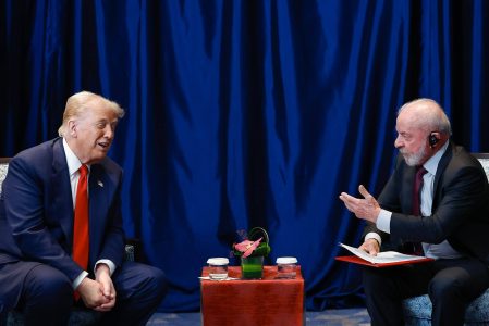 “Trump quer vir ao Brasil”, diz chanceler após encontro com Lula na Malásia