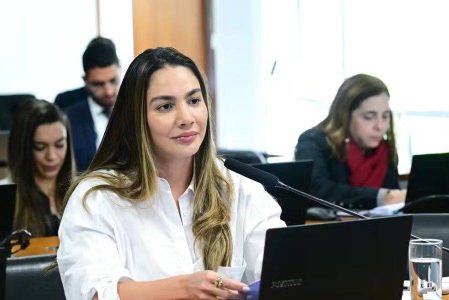 Senado aprova projeto que torna misoginia crime equiparado ao racismo