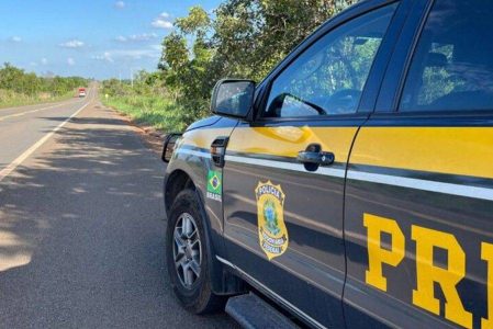 Batida entre dois carros na BR-349 deixa quatro mortos no oeste da Bahia