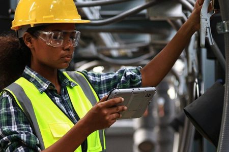 Atividade econômica cresce 0,4% em agosto, aponta Banco Central