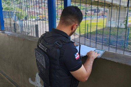 Operação Pharos II: Polícia cumpre mandados contra abuso infantil na Bahia Operação Pharos II: Polícia cumpre mandados contra abuso infantil na Bahia