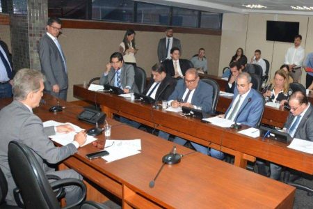 CCJ da ALBA analisa 11 projetos de deputados; veja quais foram aprovados