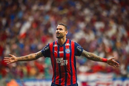 Bahia domina o Flamengo na Fonte Nova e Ceni finalmente quebra tabu
