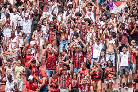 Treino aberto! Organizada do Vitória convoca torcida para ato antes do Ba-Vi Treino aberto! Organizada do Vitória convoca torcida para ato antes do Ba-Vi