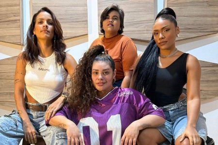 Aila Menezes lança “Di 4”: um hino de liberdade, sensualidade e protagonismo feminino na música brasileira Aila Menezes lança “Di 4”: um hino de liberdade, sensualidade e protagonismo feminino na música brasileira