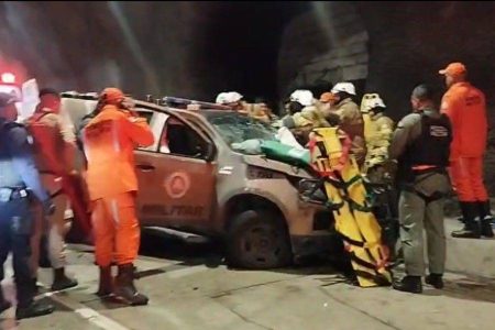 Acidente em perseguição deixa três policiais feridos no túnel Lobato-Pirajá