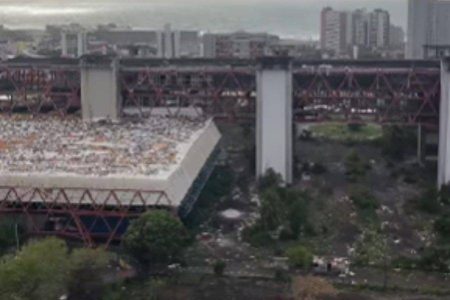 Moradora mostra abandono do antigo Centro de Convenções de Salvador: “e ninguém faz nada” Moradora mostra abandono do antigo Centro de Convenções de Salvador: “e ninguém faz nada”