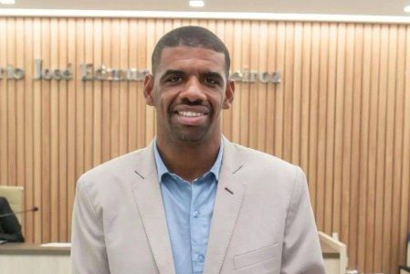 Vereador é afastado da Câmara de Santo Antônio de Jesus e suplente assume o mandato