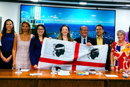 Delegação italiana é recebida na ACB em encontro que celebra inauguração de usina de beneficiamento de pescado na Ilha de Bom Jesus dos Passos