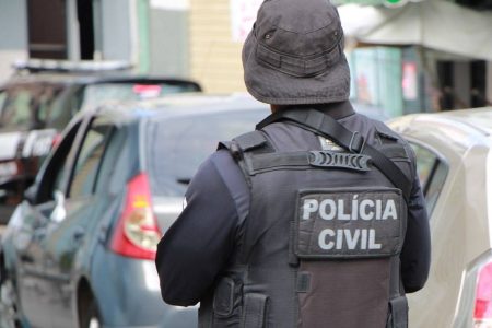 Mulher com mais de 30 passagens por furto é presa pela Polícia Civil em Santo Antônio de Jesus Mulher com mais de 30 passagens por furto é presa pela Polícia Civil em Santo Antônio de Jesus