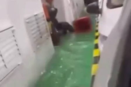 Ferry-boat Maria Bethânia enfrenta alagamento durante travessia e causa pânico entre passageiros