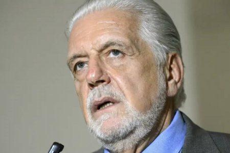 Jaques Wagner afirma que Lula já decidiu por Jorge Messias para o Supremo Tribunal Federal Jaques Wagner afirma que Lula já decidiu por Jorge Messias para o Supremo Tribunal Federal
