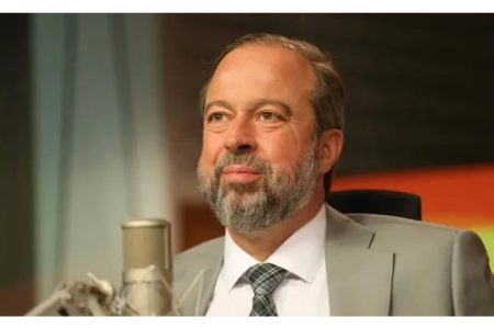 Governo descarta retorno do horário de verão em 2025 e reforça estabilidade do sistema elétrico Governo descarta retorno do horário de verão em 2025 e reforça estabilidade do sistema elétrico