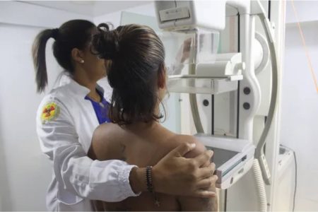 Ferreira Costa Barris realiza exames gratuitos de mamografia durante o Outubro Rosa Ferreira Costa Barris realiza exames gratuitos de mamografia durante o Outubro Rosa