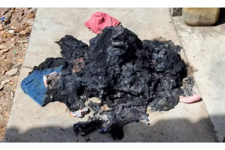 Jovem é presa após tentar sufocar filha de dois anos com travesseiro em Belmonte