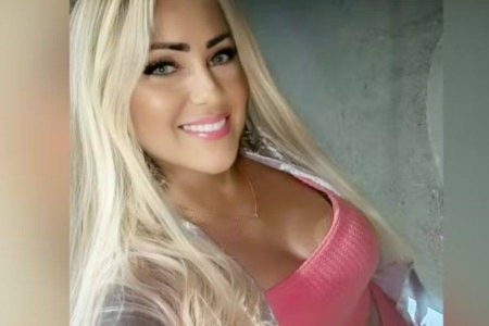 Mulher investigada por quatro mortes por envenenamento ligava para a polícia para denunciar os próprios crimes, diz investigação