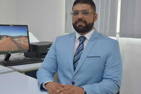 “Momento de ter prudência”, diz secretário sobre caso suspeito de intoxicação por metanol em Feira de Santana