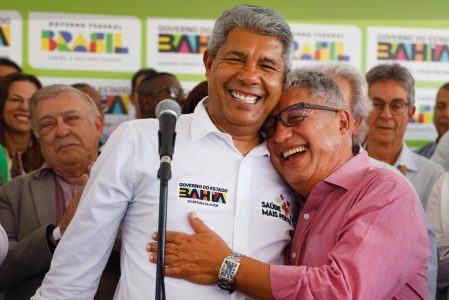 Líder do governo critica população que vaiou Jerônimo e aponta preconceito