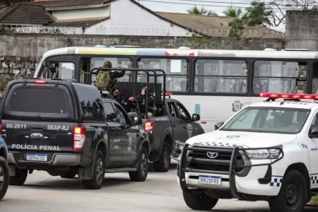 Megaoperação no Rio deixa 64 mortos e 81 presos; governo diz que é a mais letal da história Megaoperação no Rio deixa 64 mortos e 81 presos; governo diz que é a mais letal da história