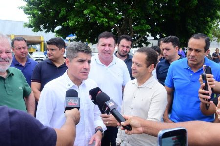 “Bandido é bandido, e a polícia tem que combater bandido”, diz ACM Neto durante visita a Valença