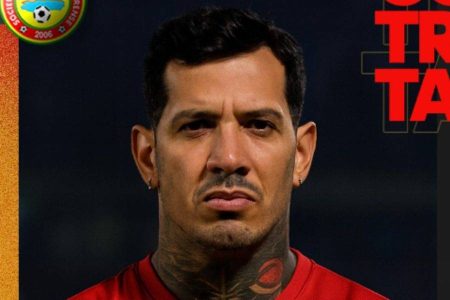 Juazeirense anuncia ex-Vitória como reforço para temporada 2026