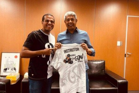 Jerônimo defende regulamentação de “grau de moto” e indica apoio em construção de pistas: “É um esporte”