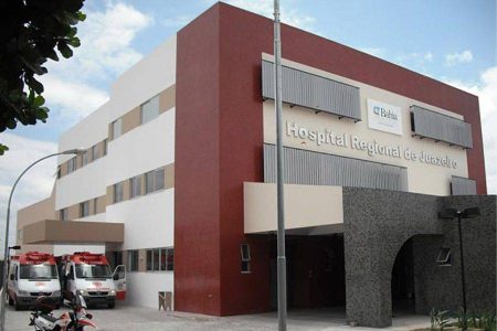 Atrasos salariais paralisam parcialmente médicos do Hospital Regional de Juazeiro