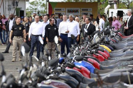 Governo do Estado devolve 52 veículos recuperados a proprietários no Dia D da Operação Ressonância