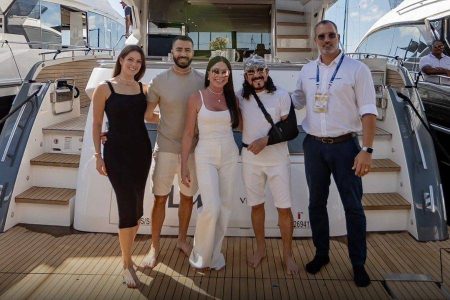 Veja fotos da luxuosa embarcação de R$ 20 milhões de Bell Marques