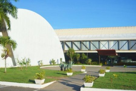 TRE-BA leva serviços eleitorais a estudantes de Feira de Santana em ação itinerante