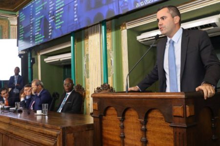 Omarzinho critica pedido de empréstimo de Jerônimo e cobra: “Onde ele investiu todos os bilhões?”