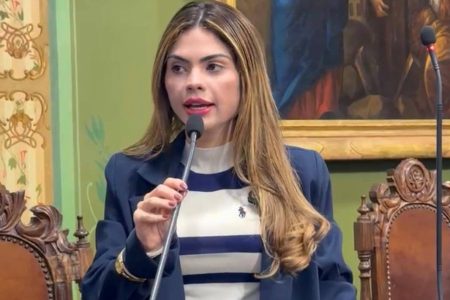 Câmara de Salvador aprova projetos contra violência doméstica e pelo Caso Orelha