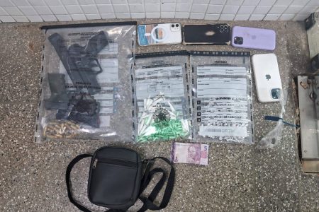 Operação Paredão prende quatro suspeitos e apreende armas, drogas e som automotivo em Salvador